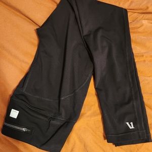 Vuori Women's Black Leggings Zip Pocket Size Medium excellent condition